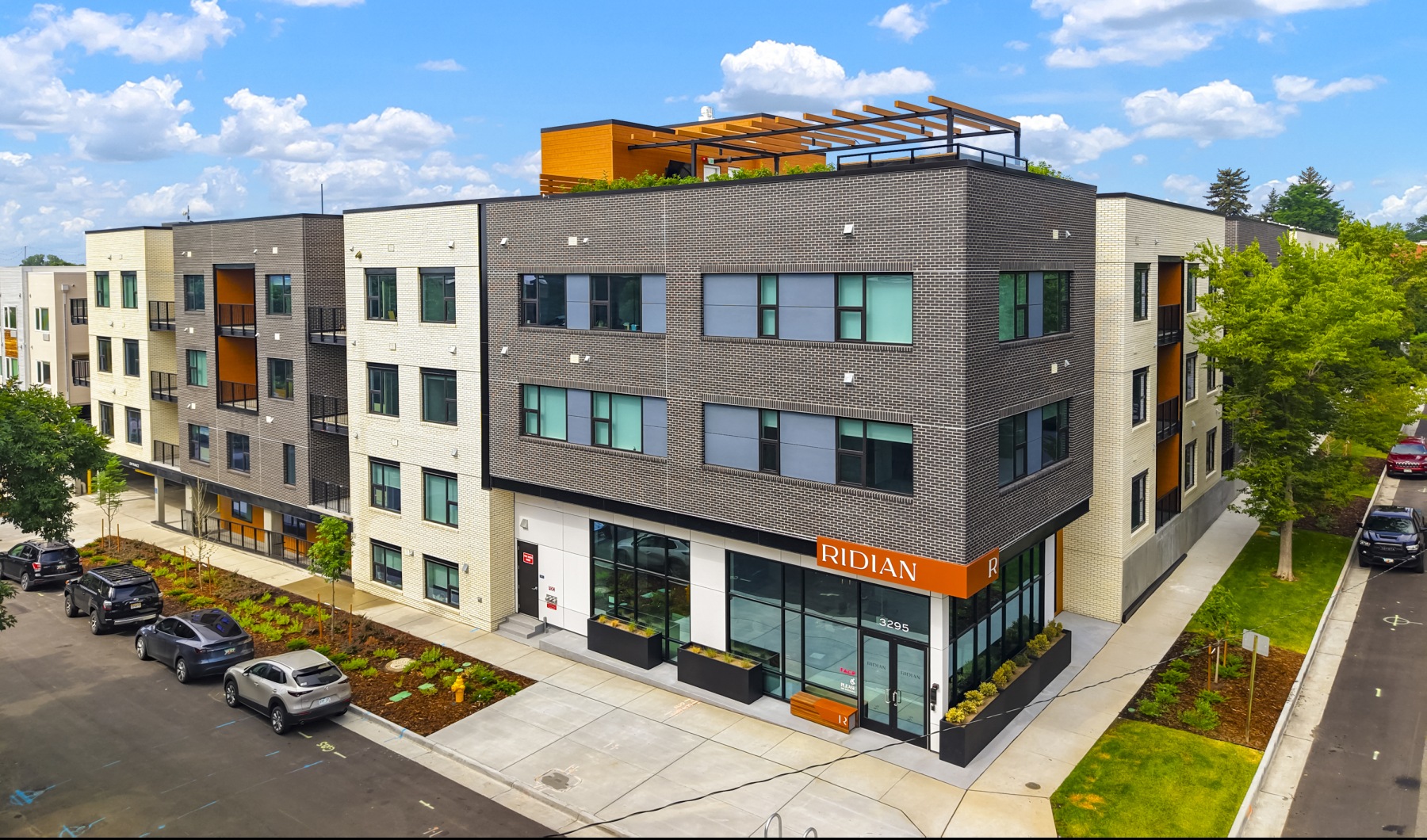 Exterior view of Ridian Apartments